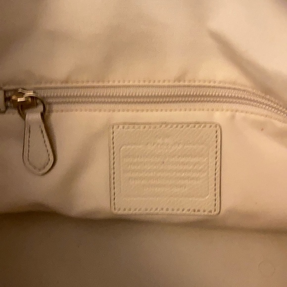 Coach Pebble Leather Purse - Picture 5 of 13